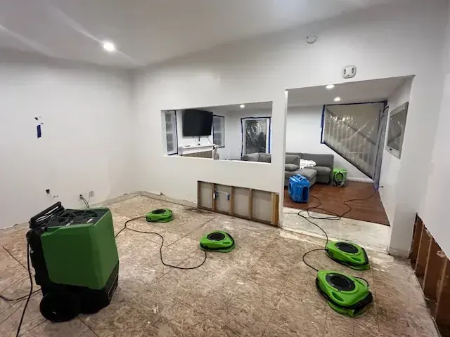 Structural drying in a Garland, TX home